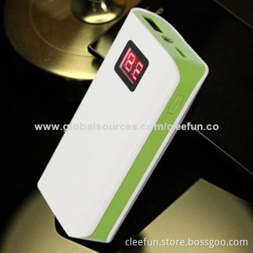 5,200mAh Durable Power Bank with Digital Display and LED Torch